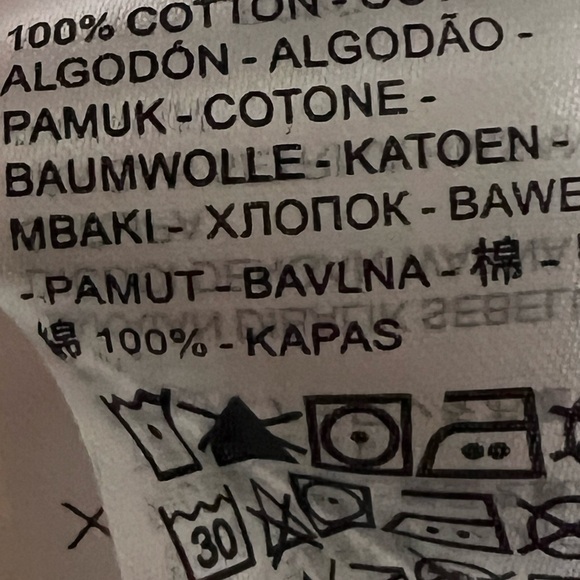 Levi's Multicolor Logo Tee - Picture 10 of 10